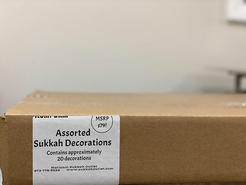 Assorted Decorations Box - Medium